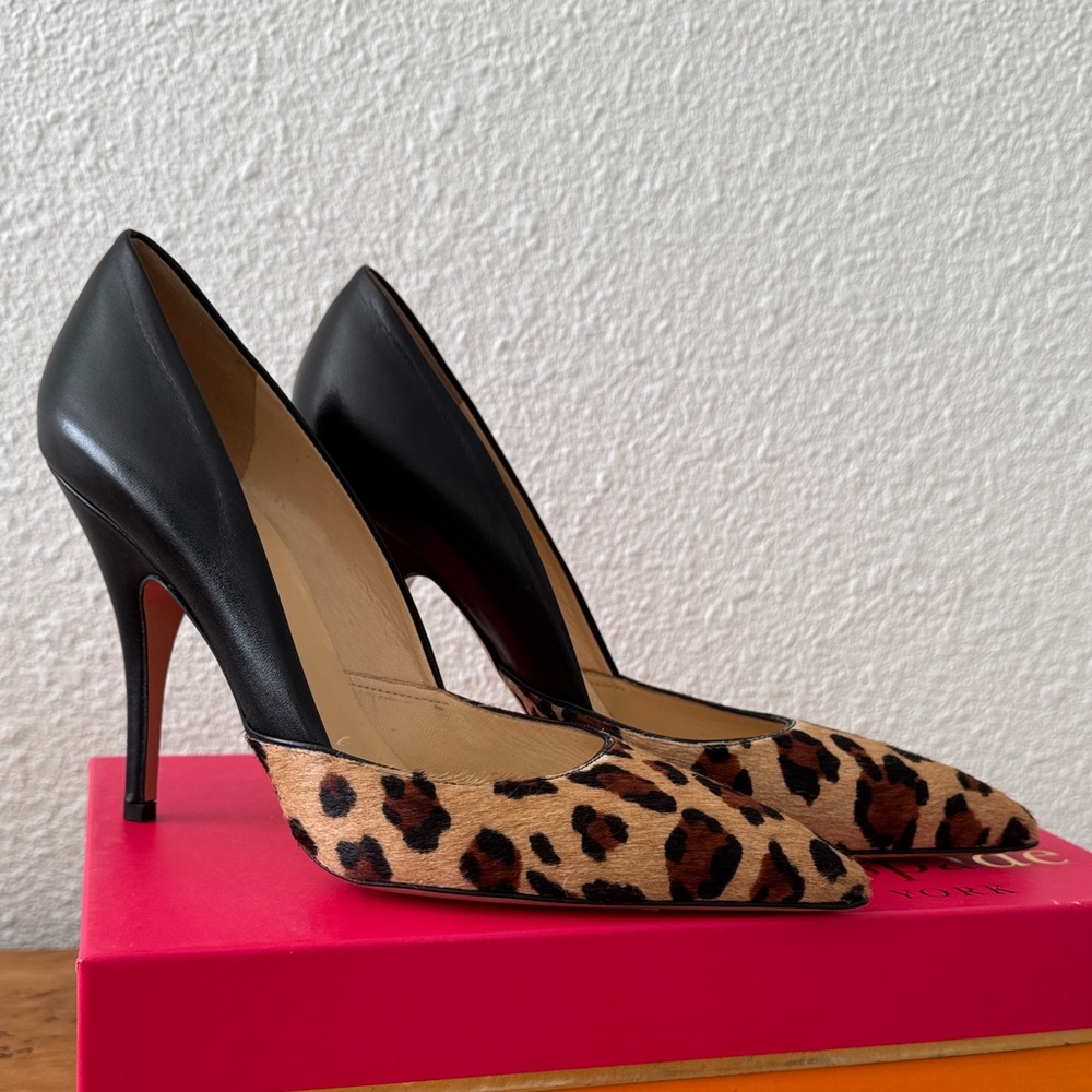Kate Spade “LOTTIE” leopard and Black Stiletto- haircalf black Nappa. Leather.